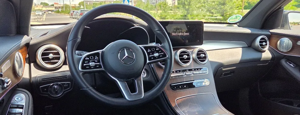 Mercedes GLC ca nou ndash model Exclusive Line Luxury ndash doar 47 000 km 35 000 eur