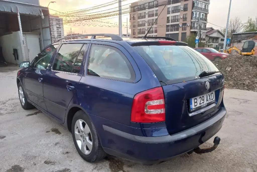 Skoda Octavia 1 6 MPI- 3 300 eur