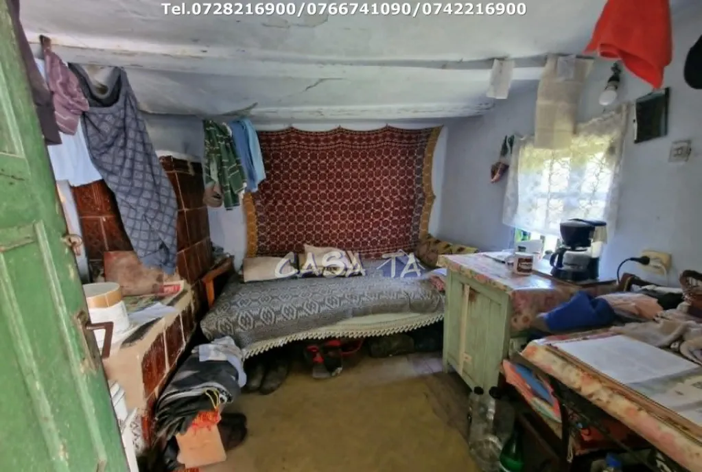 Casa situata in orasul Targu Carbunesti Sat Stefanest