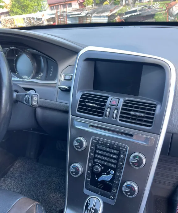 Volvo XC 60 2016 D5 AWD Summum 14 500 eur