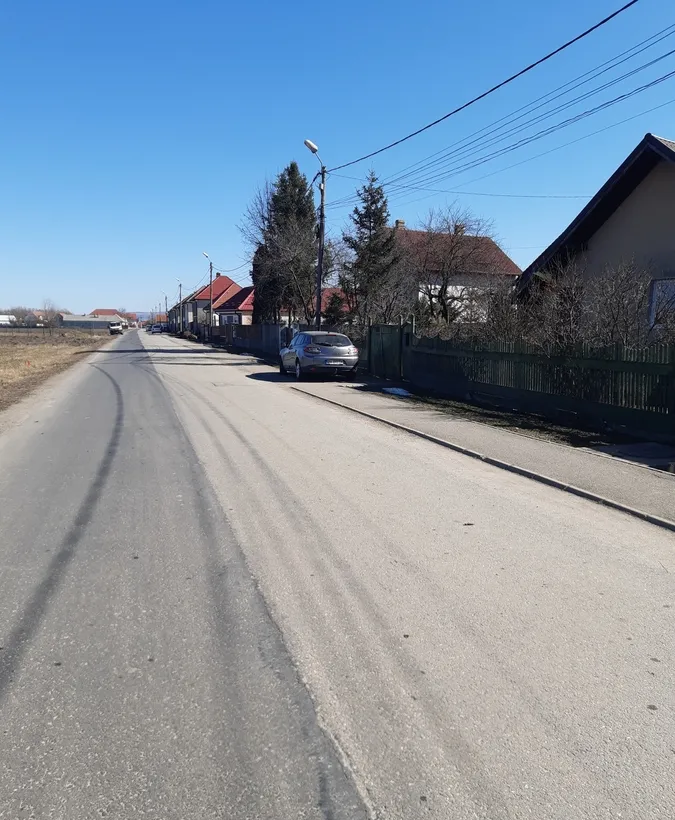 Lunca Calnicului Teren intravilan construibil utilitati central drum asfalt
