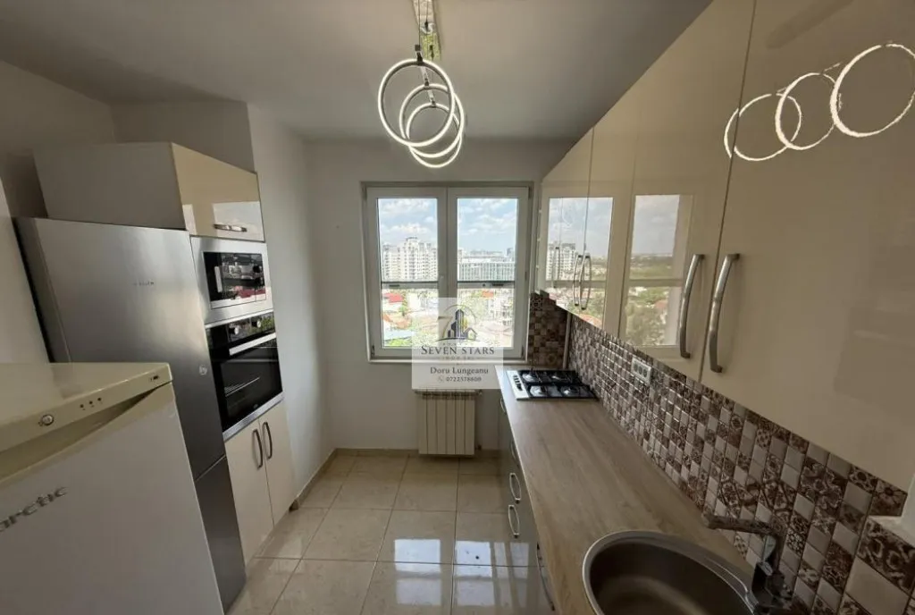 Inchiriere 3 camere semidecomandat Piata Chibrit Metrou
