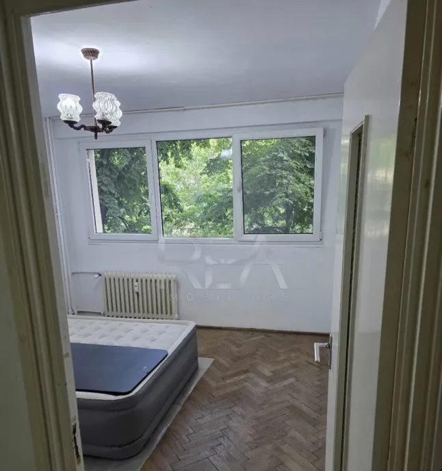 2 camere et 2/4 bloc tip P anvelopat Drumul Taberei