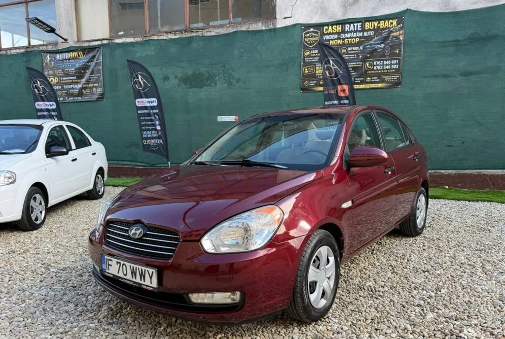 Hyundai Accent 1 4 Benzzina bull Unic Proprietar bull 193 000 KM Reali bull AC Functional 2 100 eur
