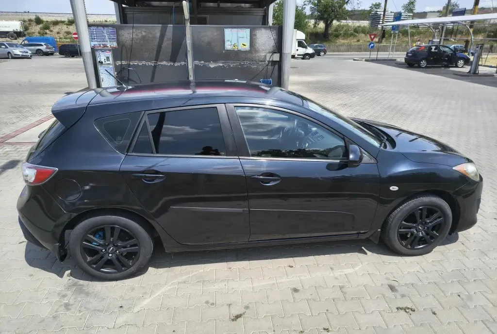 Mazda 3 BL 2011 3 300 eur