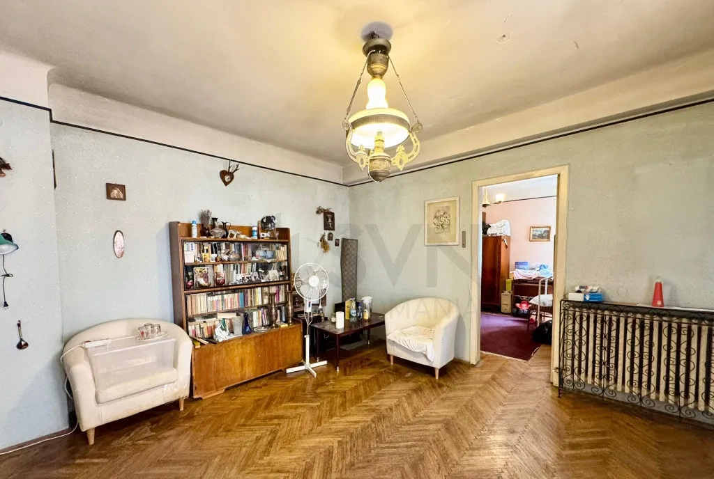 Apartament 3 camere I Armeneasca I Cladire interbelica co