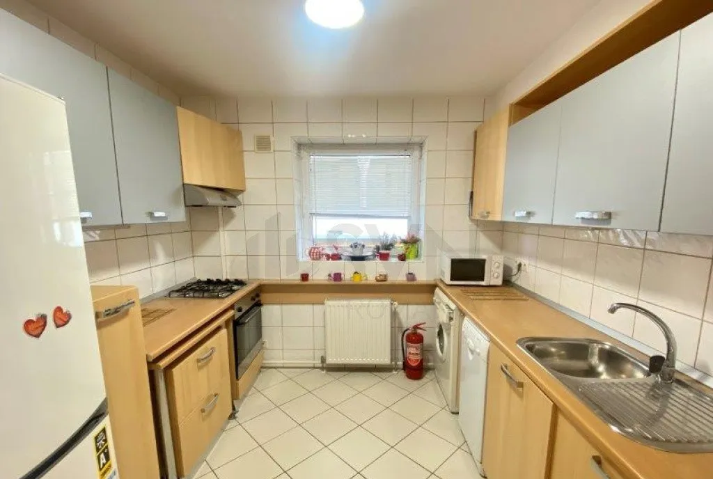 Apartament 3 camere Primaverii