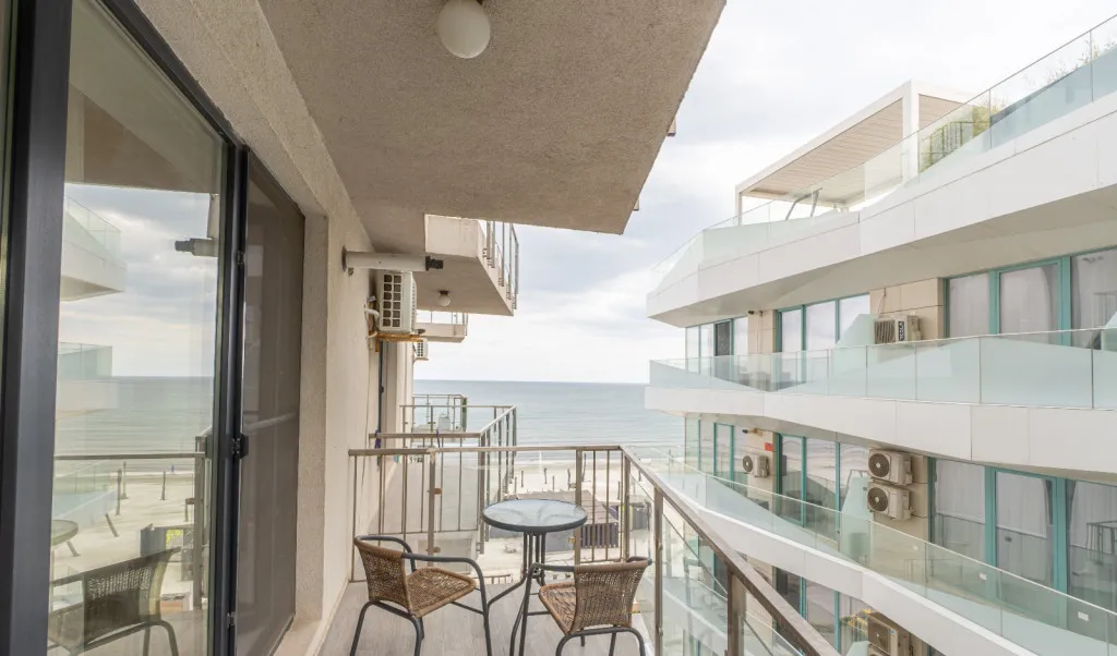 Studio cu vedere la mare prima linie la plaja - Mamaia N