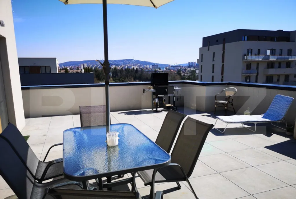 Penthouse cu terasa panoramica 80 mp zona Libertatii Mau