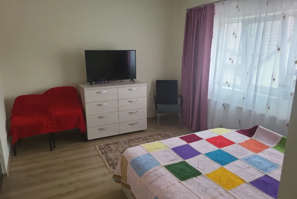 Casa P 1 garaj terasa gaz curent apa utilata mobilata Bragadiru