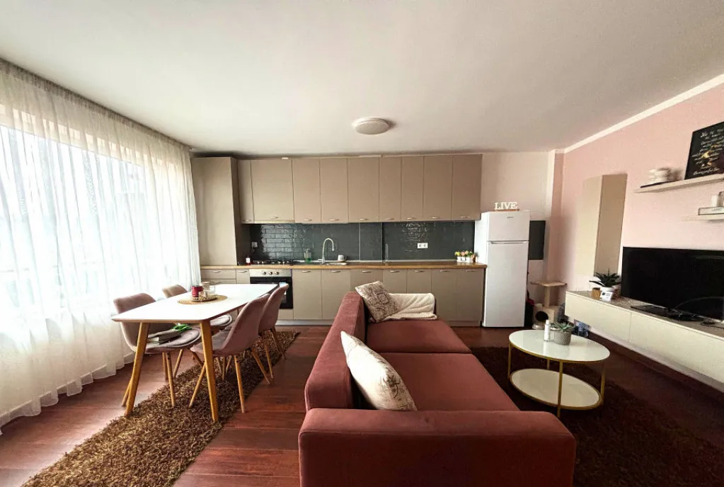 Apartament 3 camere in bloc nou str C Coposu parcare te
