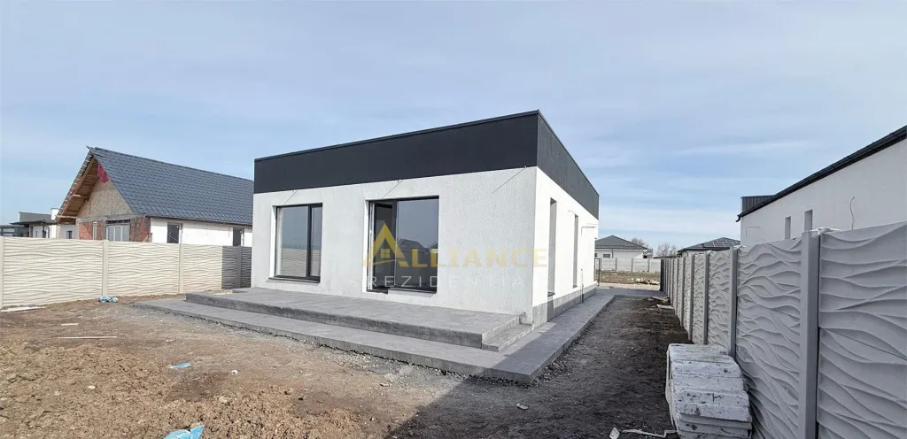Casa 4 camere 2 bai 371 mp teren