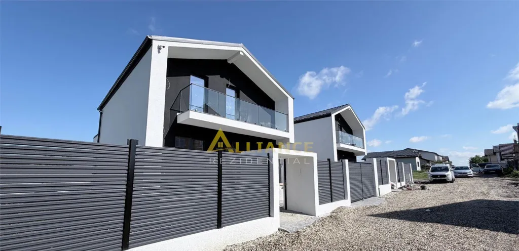 Casa 4 camere 3 bai 300mp teren