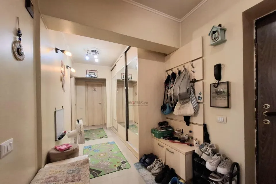 3 Camere Basarabia Etaj 1 Decomandat 70MP Renovat