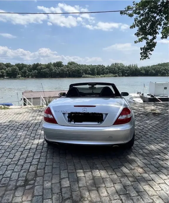 Mercedes 200 SLK 8 500 eur