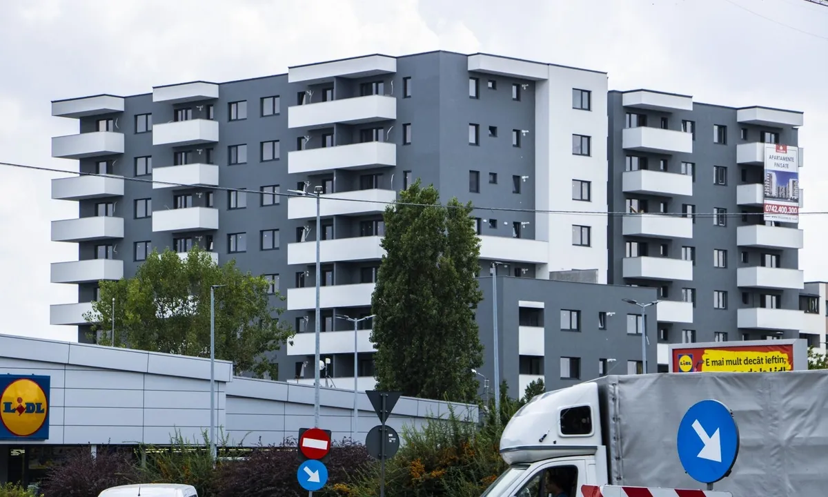 Doua camere bucatarie inchisa balcon mobilat/ utilat 5 minute metrou bloc nou