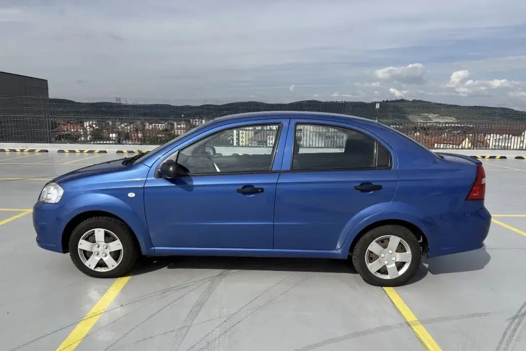 Autoturism Chevrolet Aveo 2 350 eur