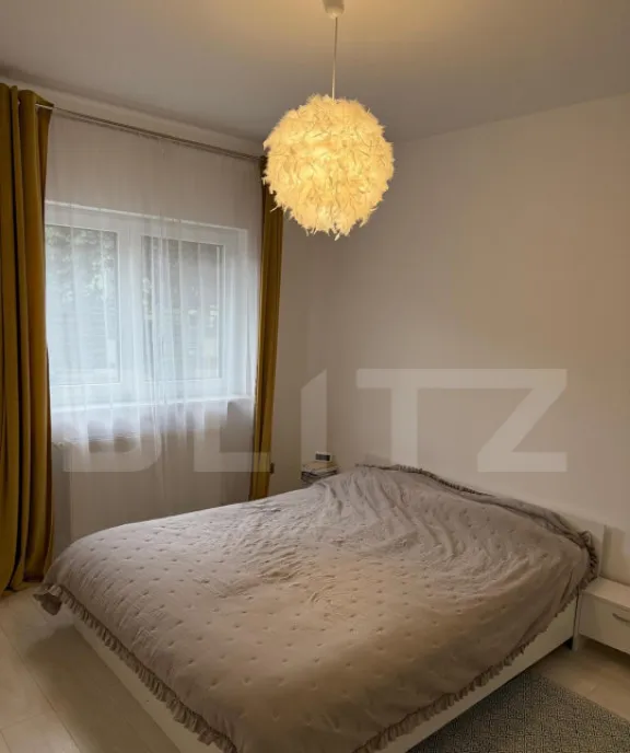 Apartament 3 camere 67 mp decomandat zona Teilor