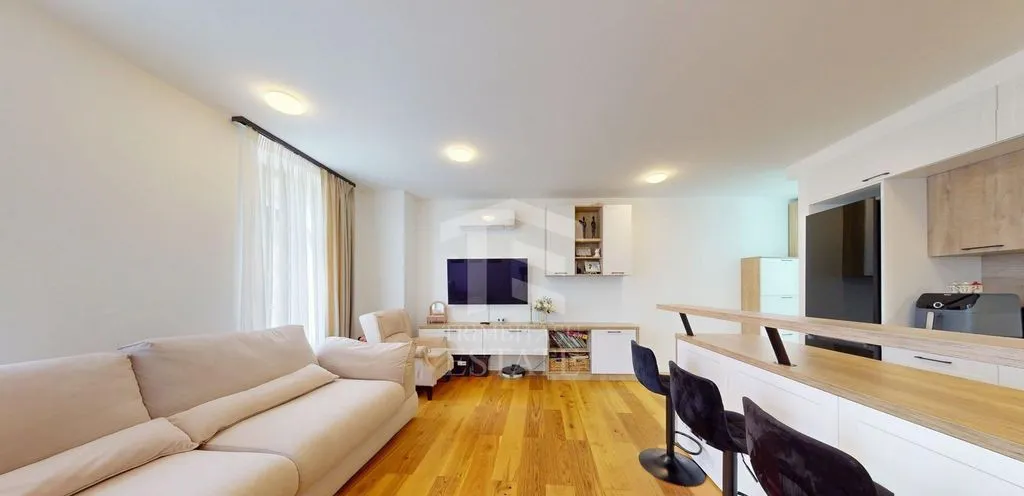 Apartament elegant 2 camere Ansamblu Carmen Sylva Unirii