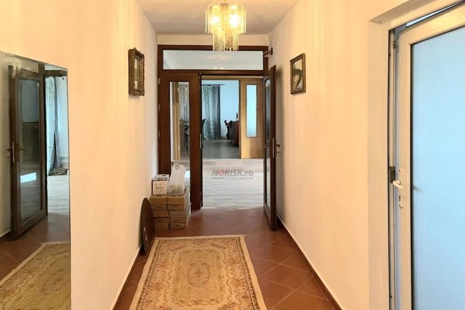 Giurgiu Vila P M cu 2300MP teren 6 camere 278MP 30 min Bucuresti