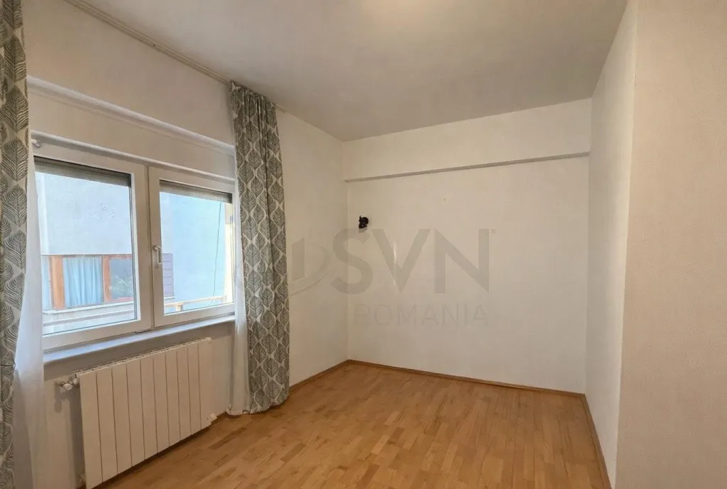 Apartament 3 camere I Parcare I Polona I De vanzare