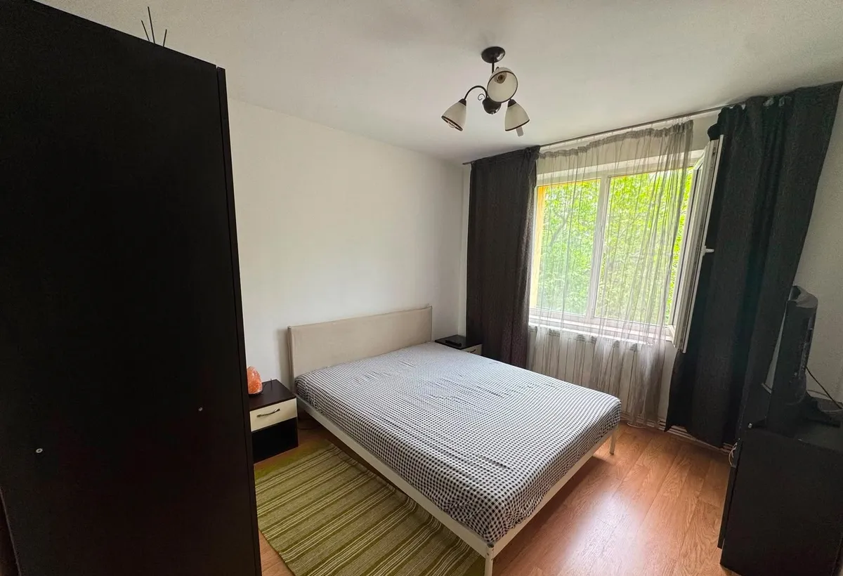 Titan C Georgian apartament 3 camere de vanzare 2 bai centrala proprie