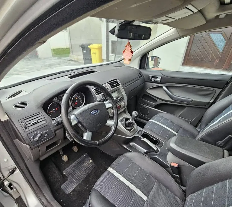 Ford Kuga 2 0 TDCi - panoramic 4 690 eur
