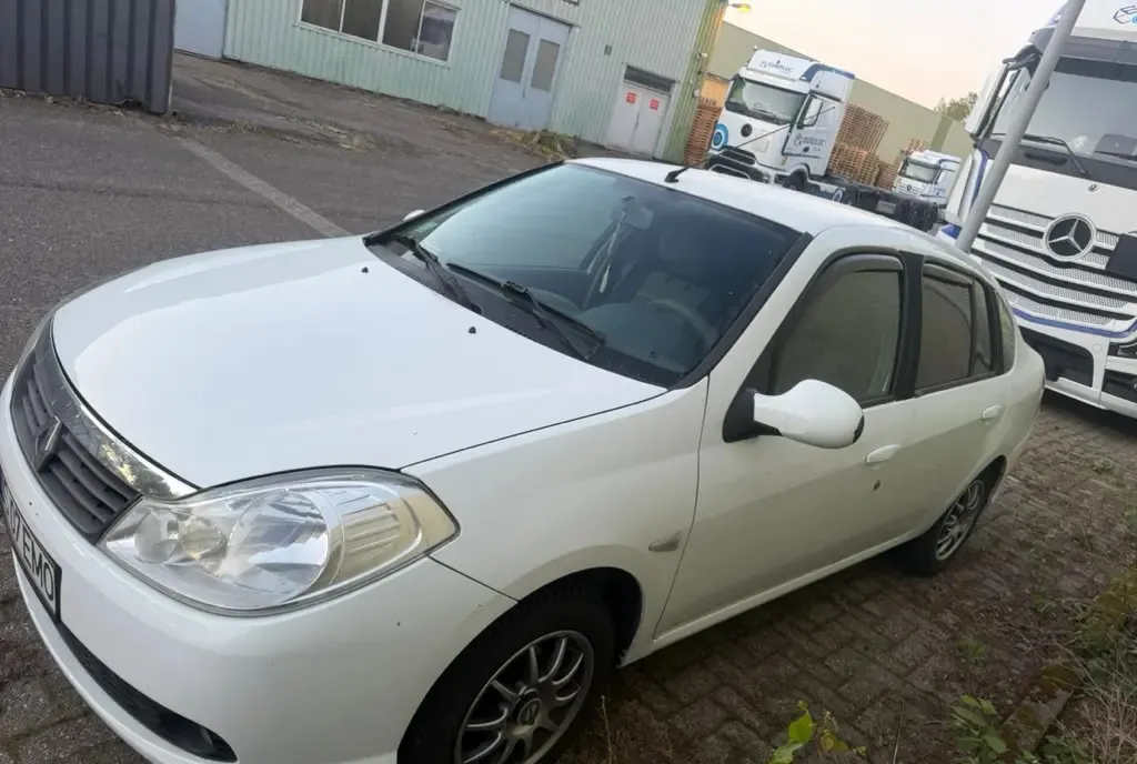 Renault thalia an 2012 cu instalatie 1 300 eur