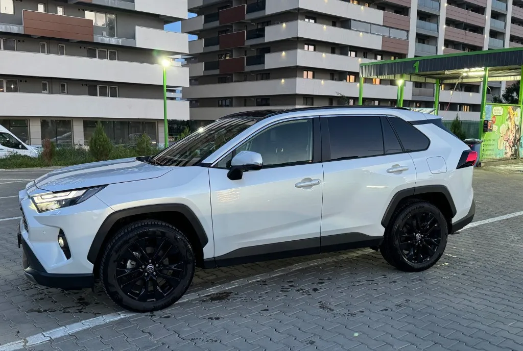 Toyota Rav-4 2024 Luxury Premium - Panoramic 42 500 eur