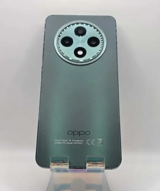 OPPO Reno 12F