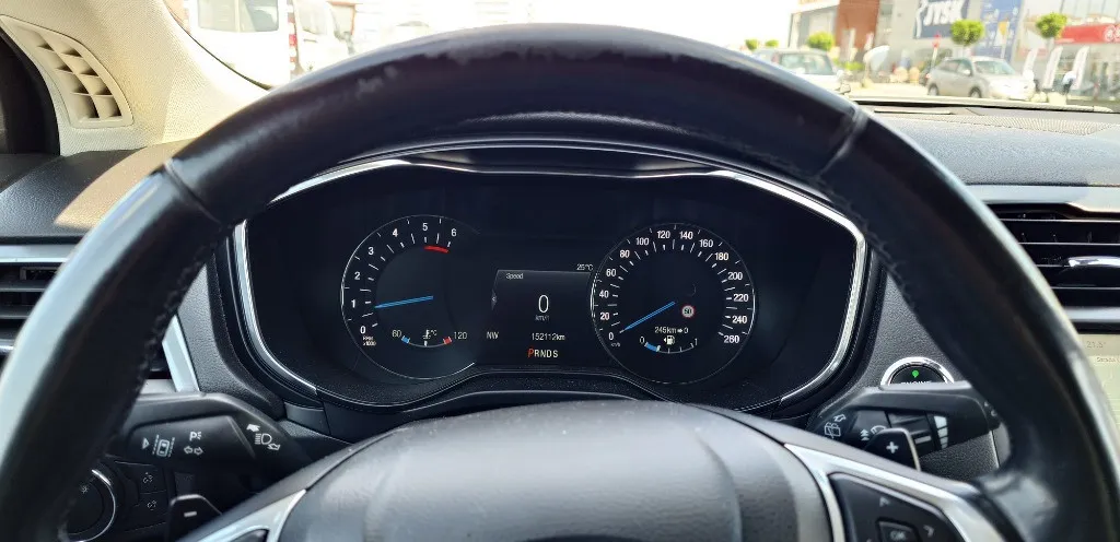 Ford Mondeo 2 0 TDCI automata 11 500 eur