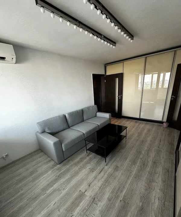 Titan ap 2 camere de inchiriat