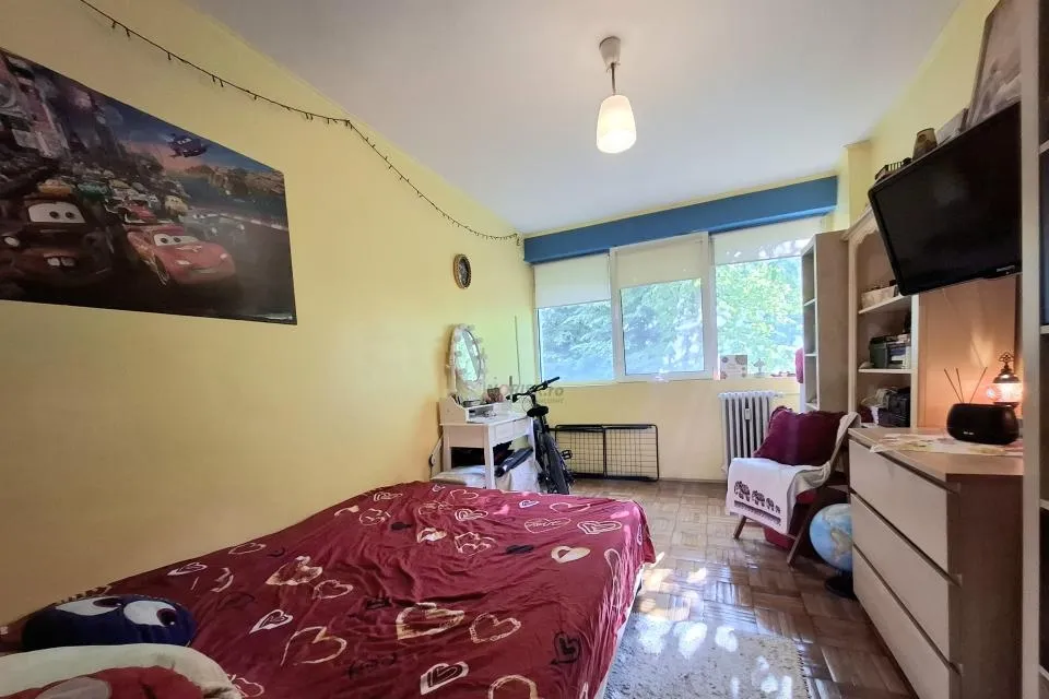 Basarabia 3 camere etaj 1 decomanda 70 mp renovat