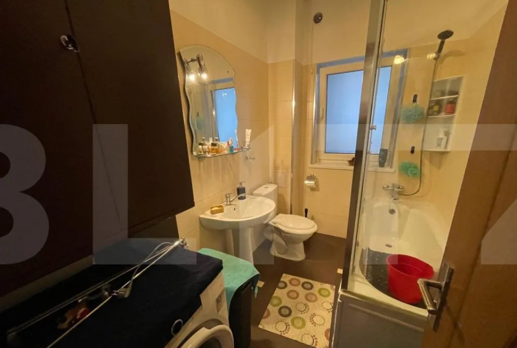 Apartament 3 camere 70 mp parcare 2 balcoane Eugen Iones