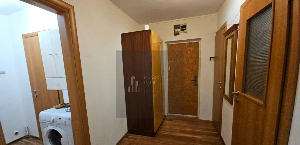 3 camere decomandat/centrala proprie/etaj 1/Bd Constantin