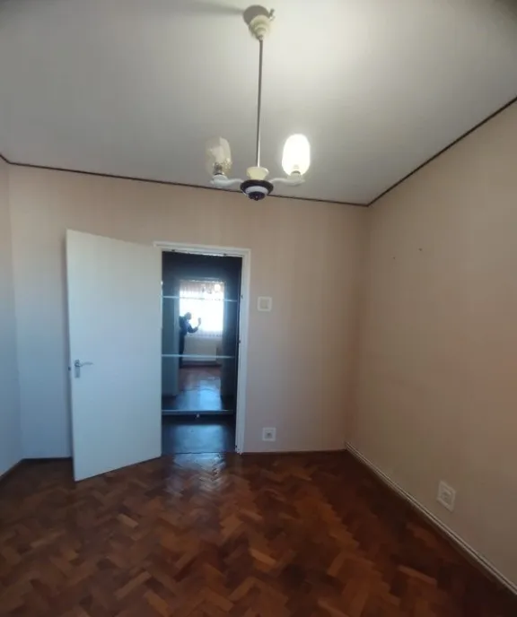 Apartament cu 4 camere spatios zona Cameliei