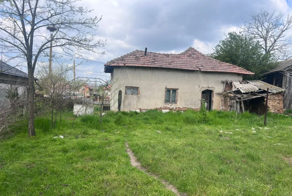 Casa renovabila 2504 mp teren Secui Dolj 13 km de oras