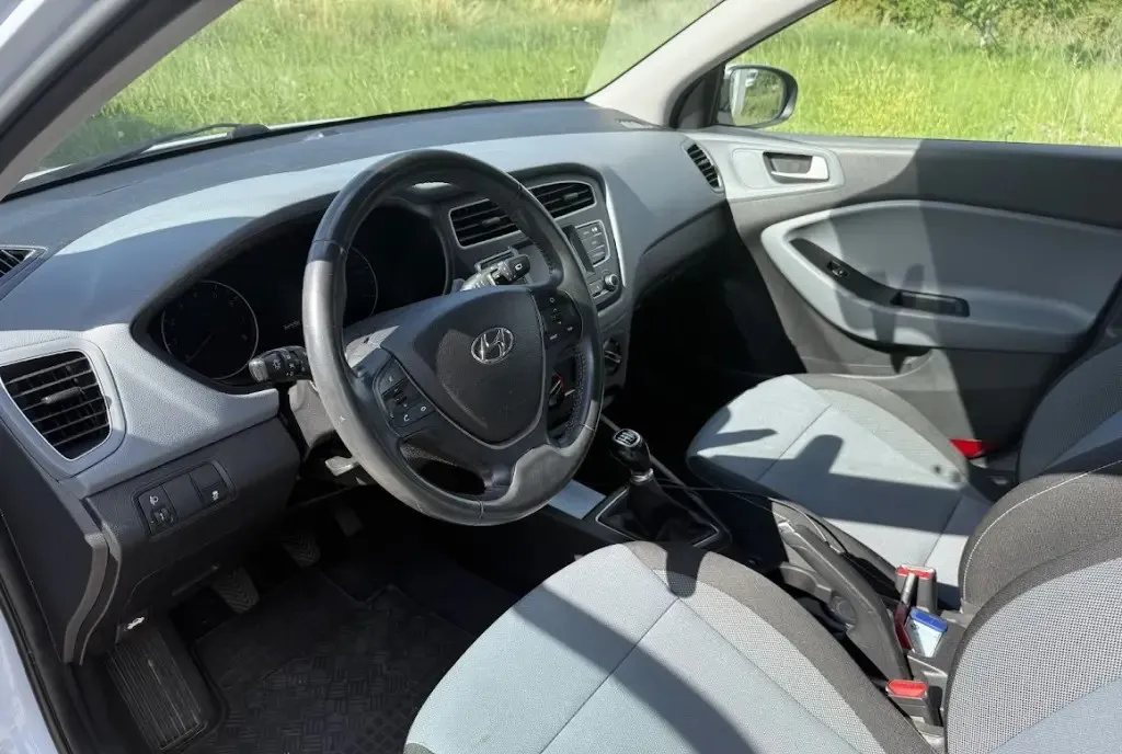 Hyundai i20 2019 1 248 cc 62 500 km 7 700 eur