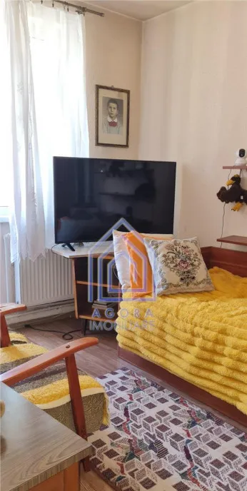 Apartament cu 3 camere Central