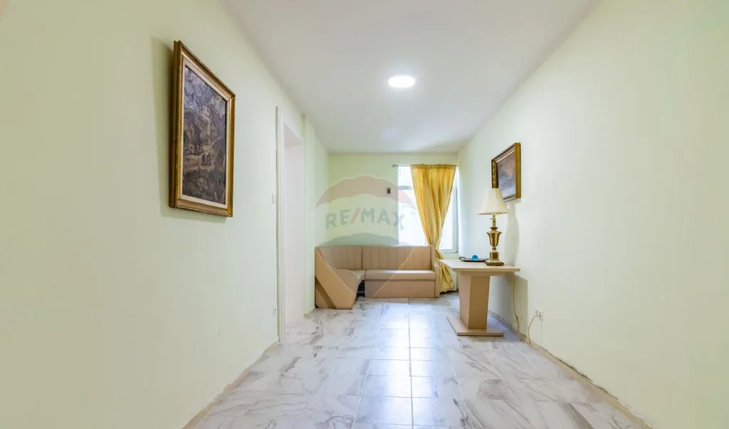 Vila D P 1E M 390 mp P ta Victoriei pentru locuinta