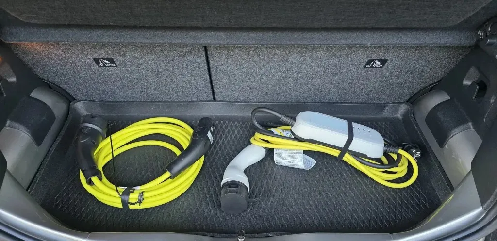 VOLKSWAGEN e-Up 2022 68 000 lei