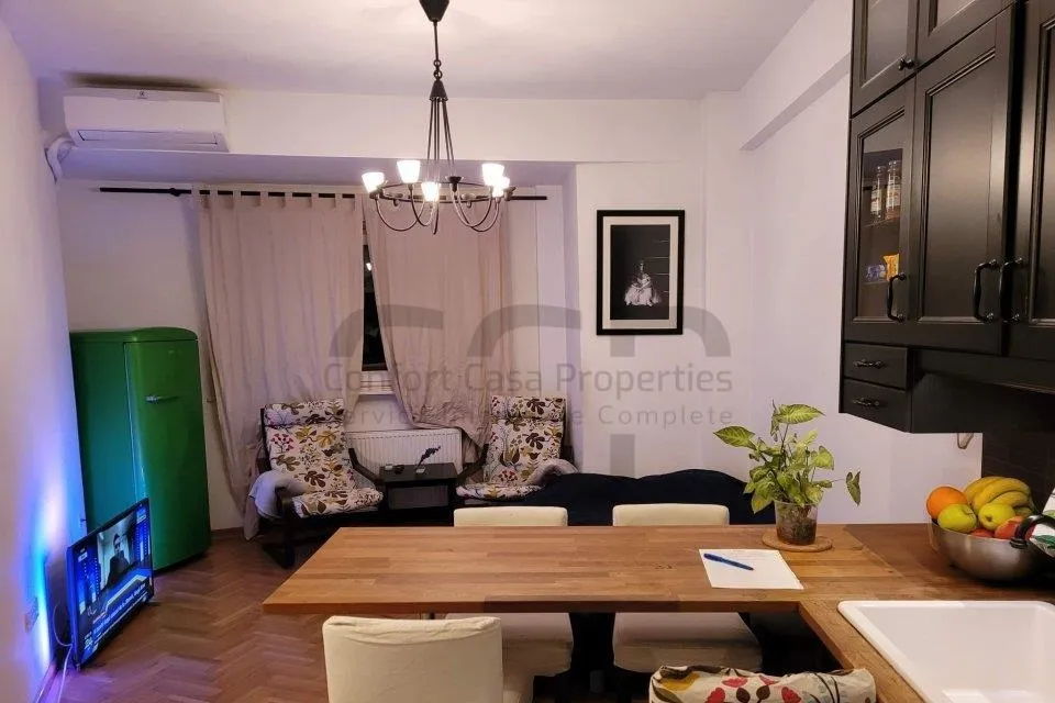 Calea Victoriei Stirbei Voda Cismigiu apartament 2 camere cu balcon mobilat