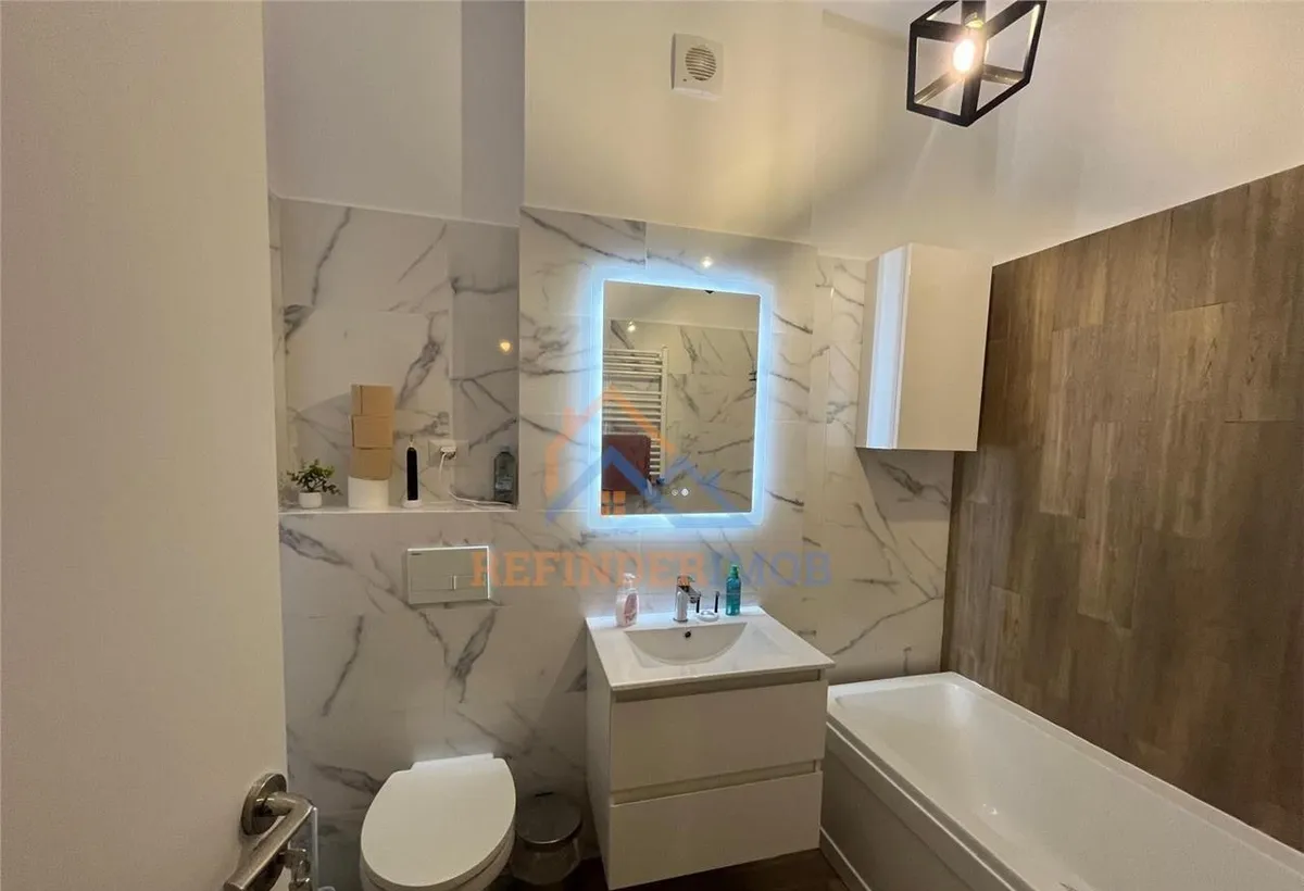 Titan Pallady vanzare 3 camere 76mp loc parcare