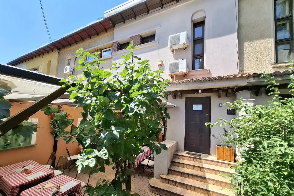 Casa Vatra Luminoasa 6 camere ideal business sau locuinta 2 terase