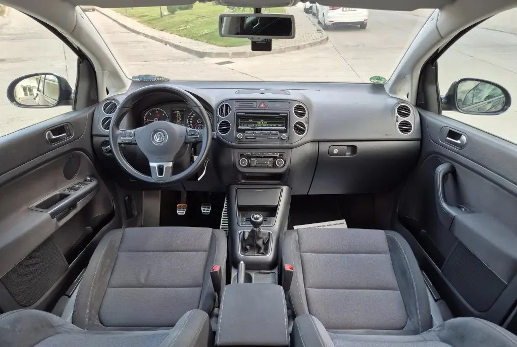 VW Golf Plus 2012 1 6 TDI 105 CP euro 5 / RATE fara avans 4 990 eur