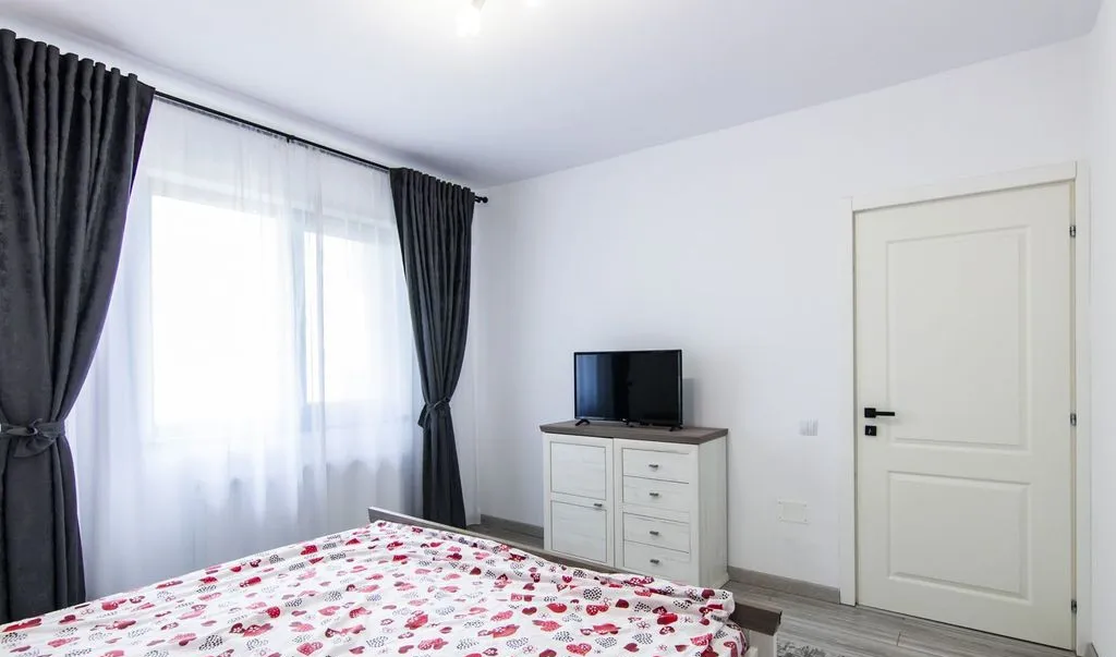 2 camere 61 mp etaj 5 dec Militari Pacii mobilat uti