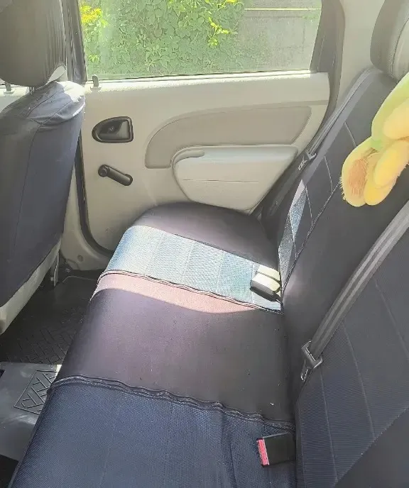 Dacia Logan tinuta icirc n garaj 12 500 lei