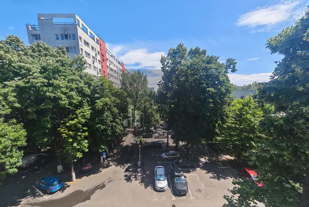 Apartament 3 camere Alexandru Obregia Stradal / Piata Cul