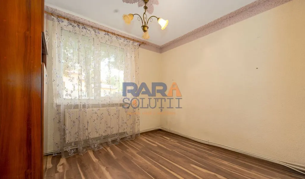 Apartament cu 3 camere doua bai 77 mp