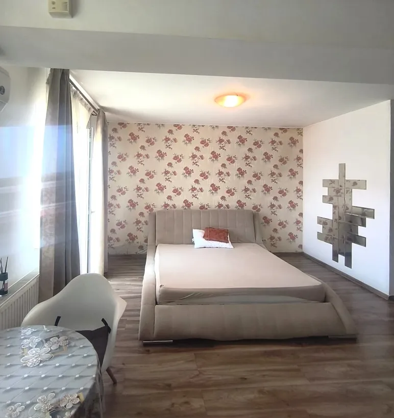 Giurgiului Berceni garsoniera 340 eur usor negociabil